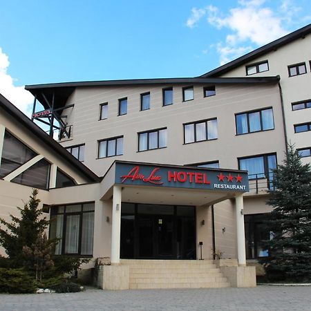 Hotel Ave Lux Sacele Ngoại thất bức ảnh
